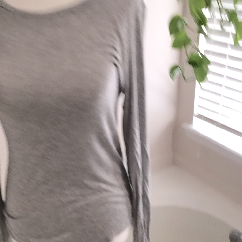 NWOT - LONG SLEEVE TEE - JUNIORS